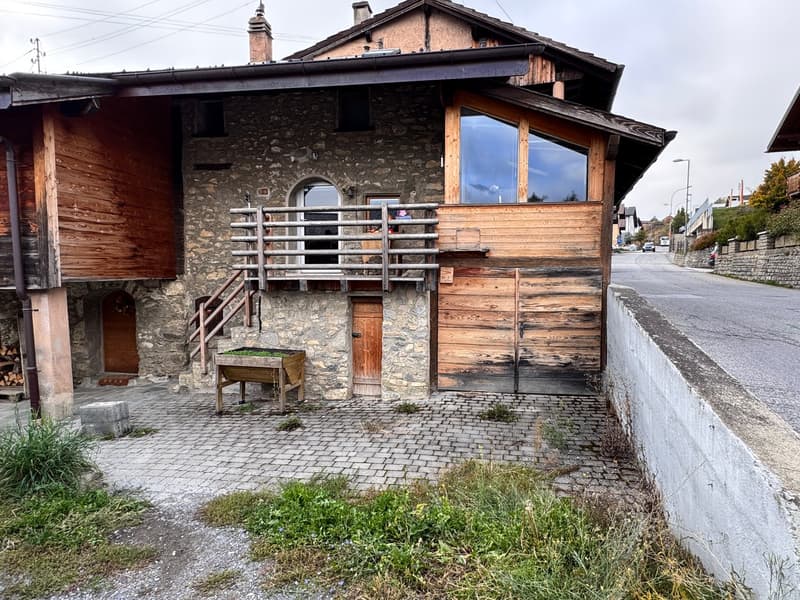 Maison mitoyenne rénovée vente résidence secondaire autorisé (2)