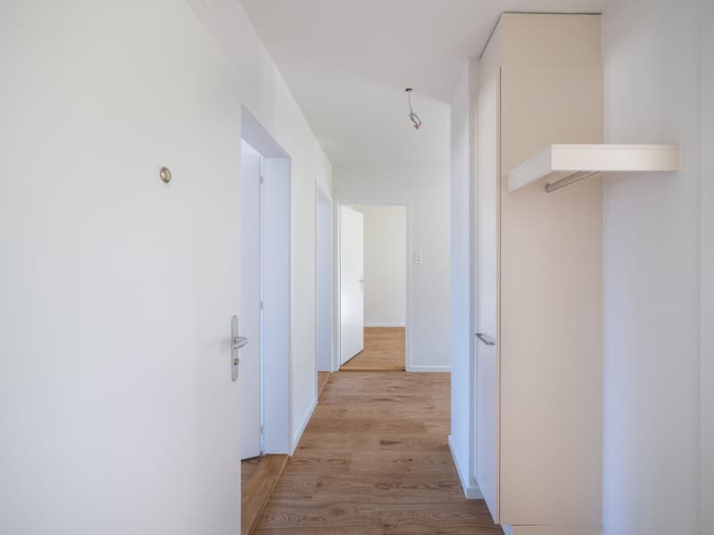 Erstbezug nach Sanierung – moderne 3-Zimmer-Wohnung mit Bergsicht (6)