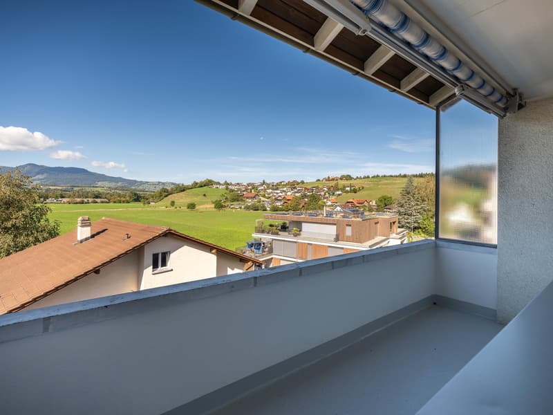 Erstbezug nach Sanierung – moderne 3-Zimmer-Wohnung mit Bergsicht (12)