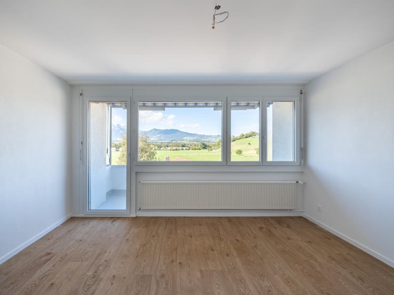 Erstbezug nach Sanierung – moderne 3-Zimmer-Wohnung mit Bergsicht (5)