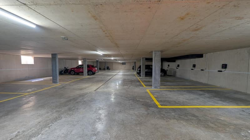 Einstellhallenplätze in Gümmenen zu vermieten (4)