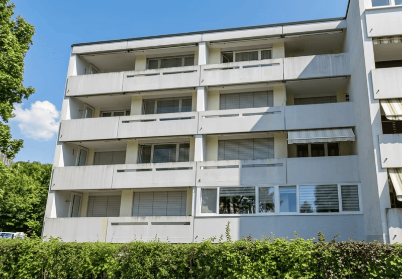 Esclusiva casa multifamiliare di 12 stanze con 4 appartamenti su Etzbergstrasse a Winterthur (1)