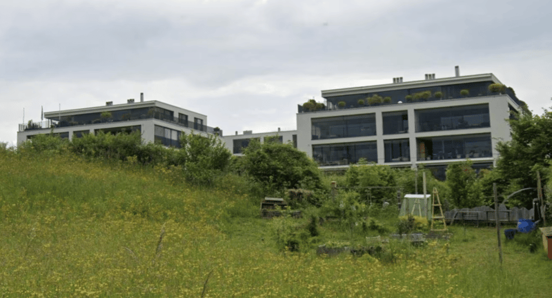 Exklusive 5.5-Zimmer-Wohnung mit Seeblick in Staefa (3)