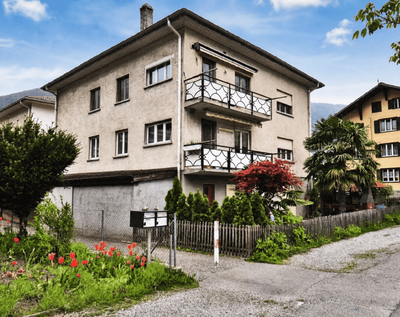 Charming 2.5-room apartment with balcony and beautiful view in Naters (1)