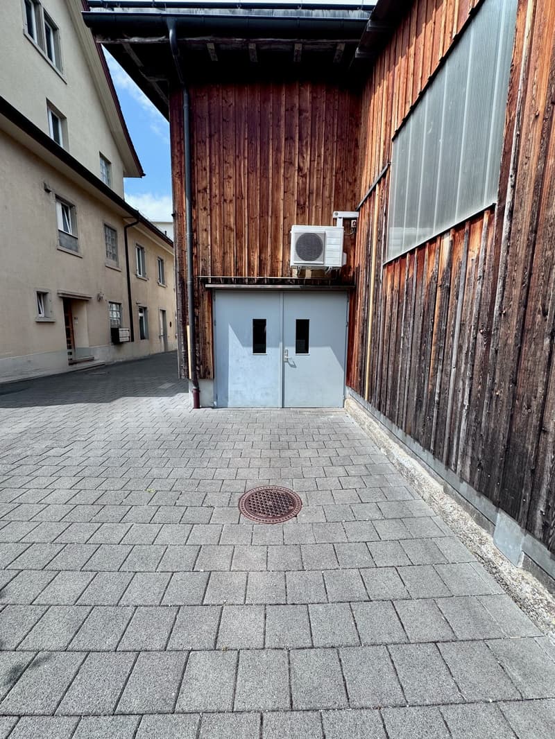 Wohnen mitten in Uster wie in einem Einfamilienhaus. (26)