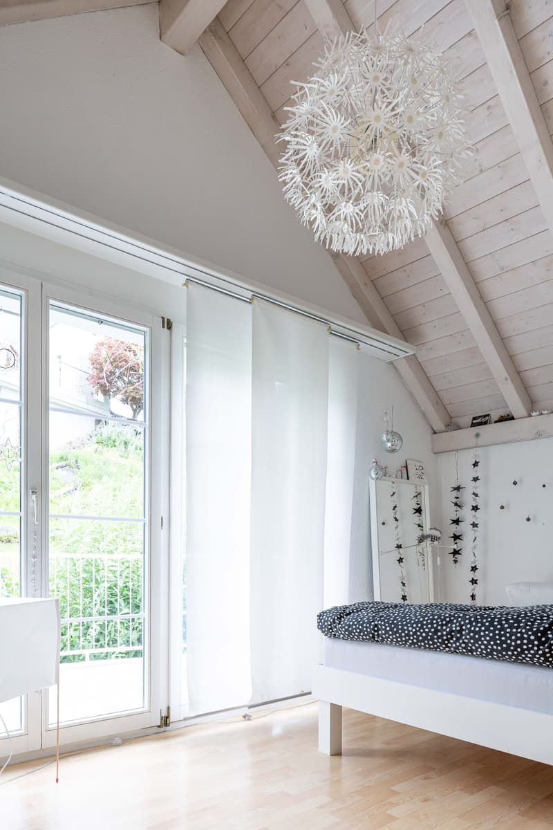 Schlafzimmer Nord mit Balkon