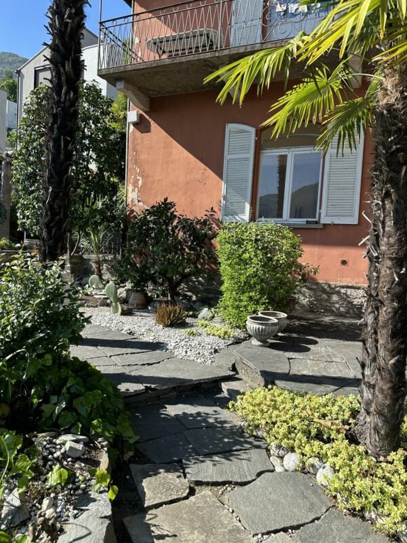 Garten-Wohnung mit Cheminée & Pergola (14)
