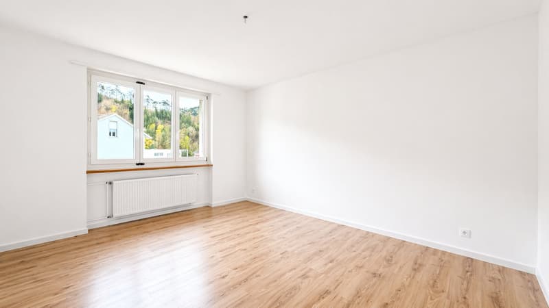 Charmante 3.5-Zimmer-Wohnung mit Balkon in ruhiger Lage in Balsthal (3)