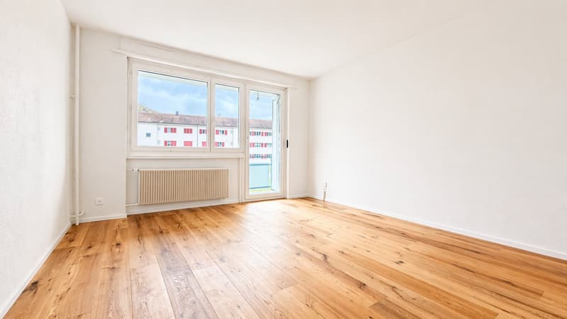 Appartement de 4 pièces au rez-de-chaussée rénové dans un quartier calme de Balsthal (6)
