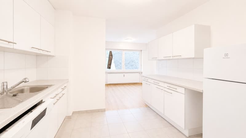 Gemütliche 3.5-Zimmer in Rüti GL zu vermieten (9)