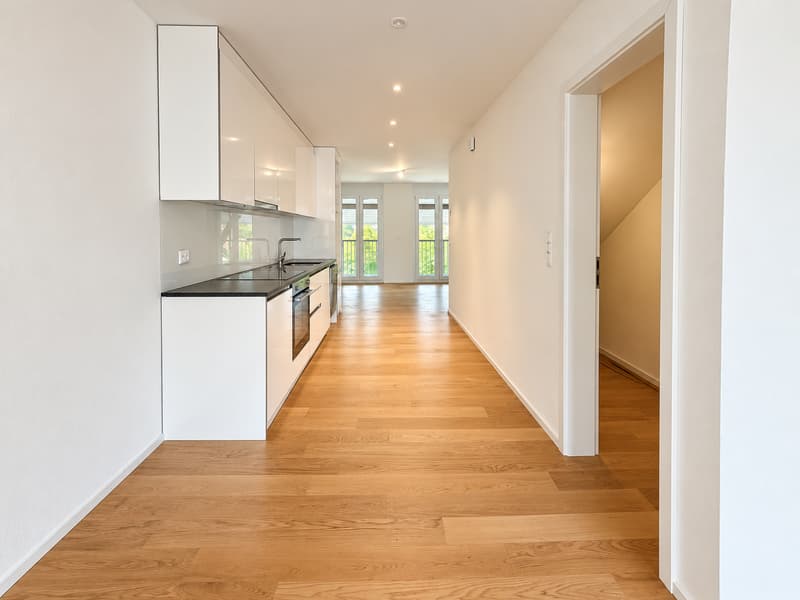 Moderne 2.5-Zimmer-Maisonette im Herzen von Bözen (2)