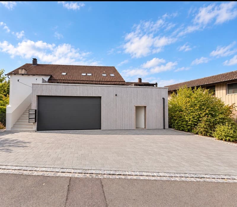 Moderne 2.5-Zimmer-Maisonette im Herzen von Bözen (9)