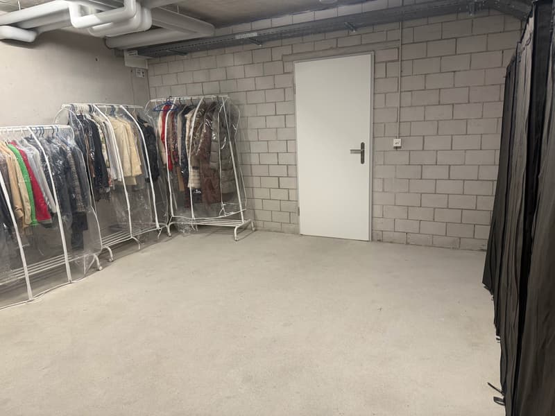 Storage room for rent, approx. 24.30 m2 (5)