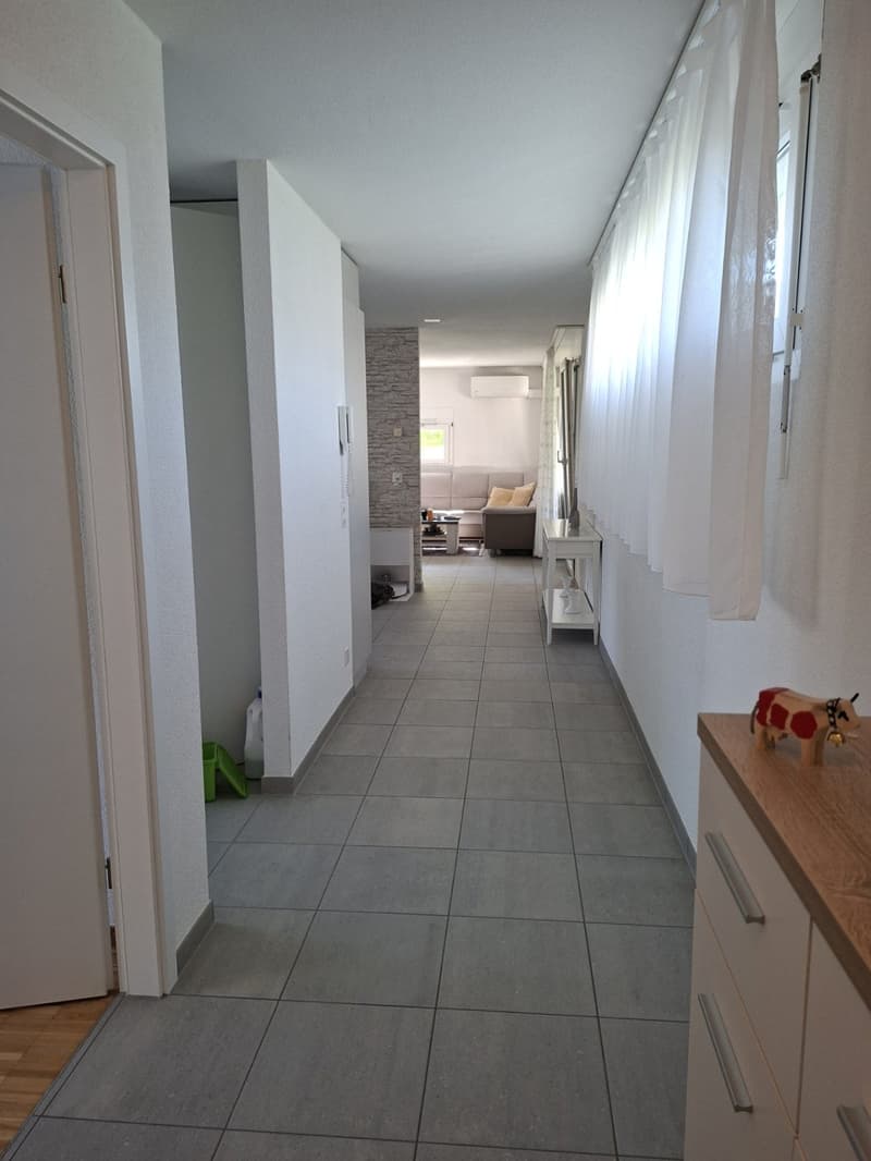 Living in the green - bright apartment with balcony, hobby room & 2 parking spaces (9)