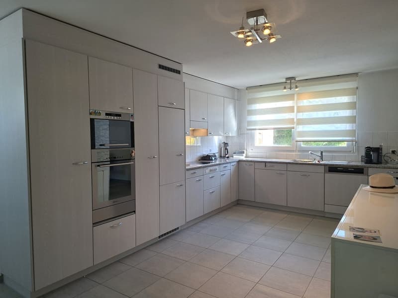 Living in the green - bright apartment with balcony, hobby room & 2 parking spaces (2)