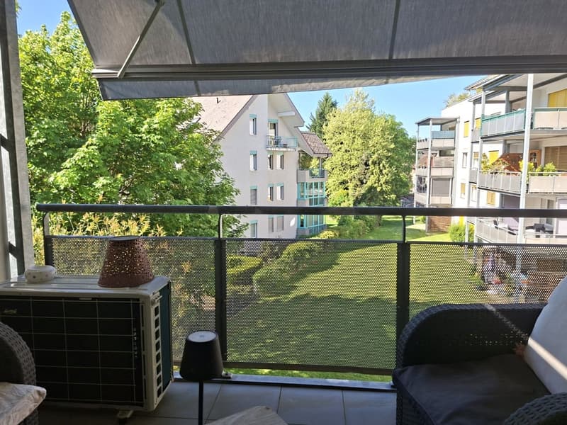 Living in the green - bright apartment with balcony, hobby room & 2 parking spaces (1)