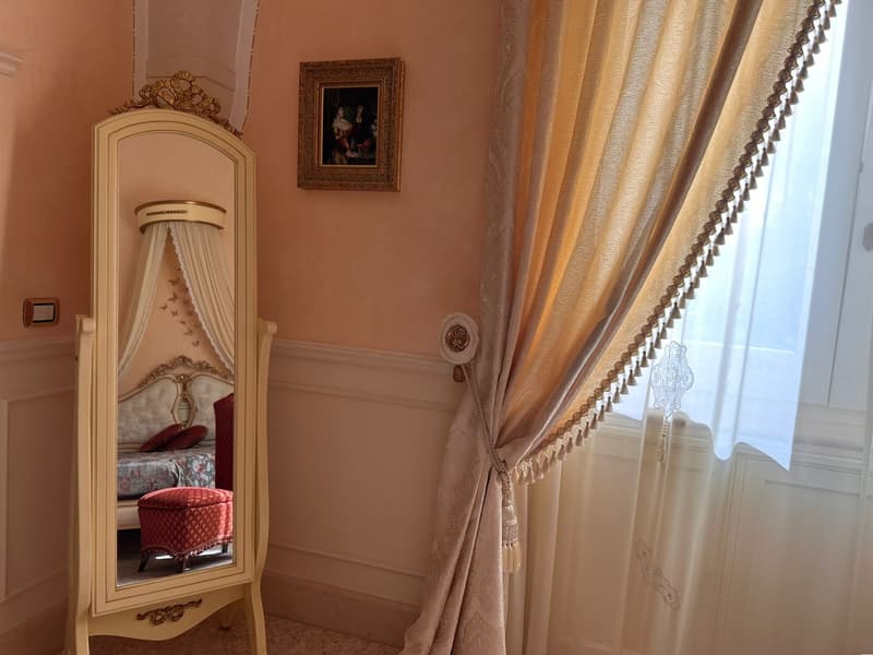 Majestic Luxury Villa with Pool in Scorrano (42)