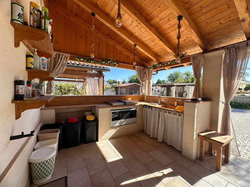 Majestic Luxury Villa with Pool in Scorrano (64)