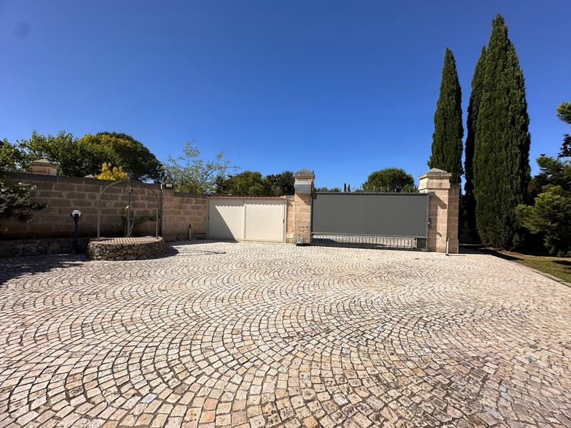 Majestic Luxury Villa with Pool in Scorrano (77)