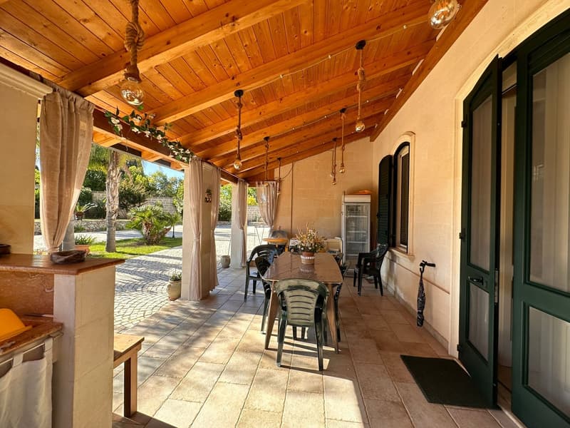 Majestic Luxury Villa with Pool in Scorrano (66)