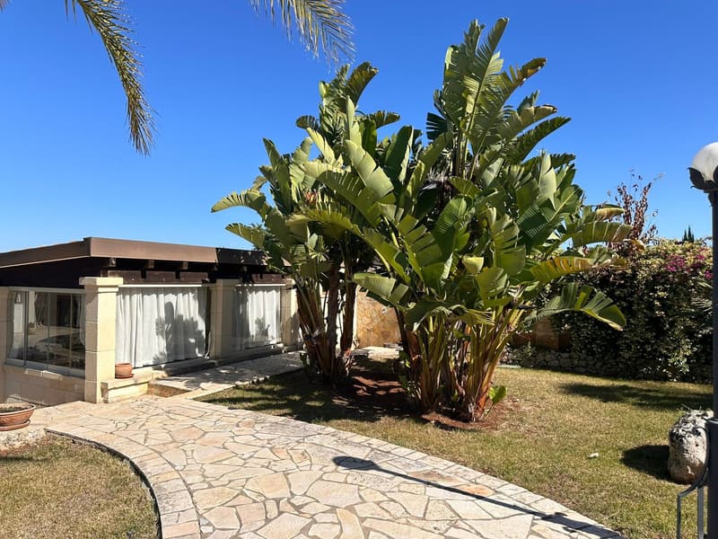 Majestic Luxury Villa with Pool in Scorrano (73)
