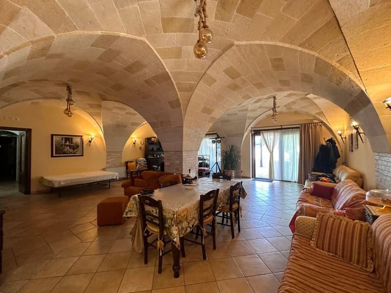 Majestic Luxury Villa with Pool in Scorrano (51)