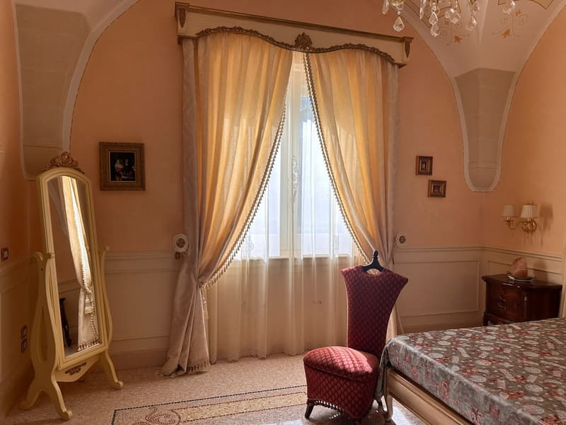 Majestic Luxury Villa with Pool in Scorrano (41)
