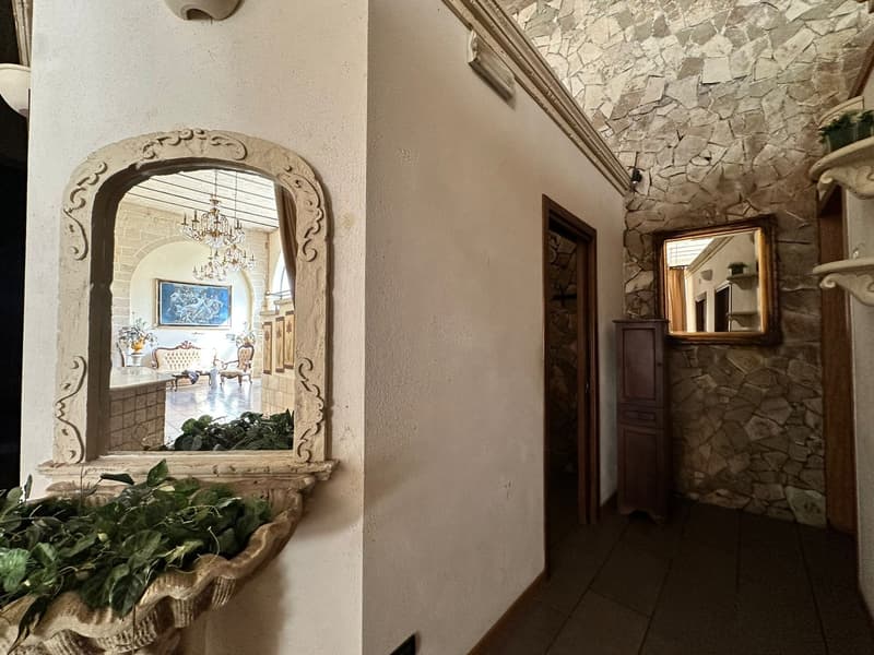 Elegant Independent Villa for Sale in Maglie (7)