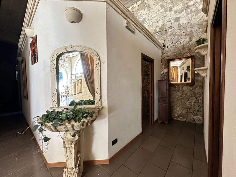 Elegant Independent Villa for Sale in Maglie (43)