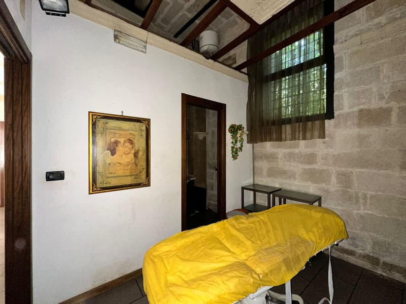 Elegant Independent Villa for Sale in Maglie (29)