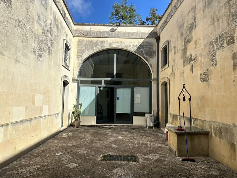Elegant Independent Villa for Sale in Maglie (4)