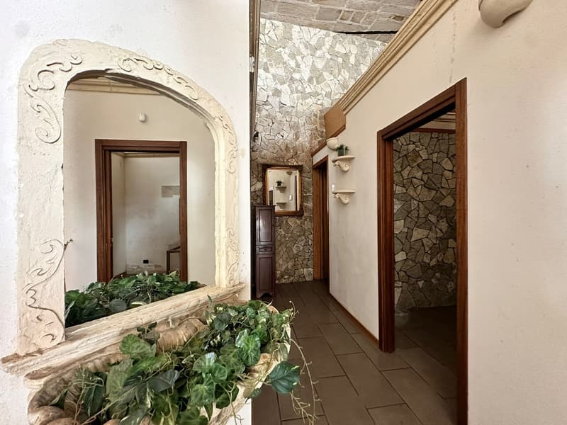 Elegant Independent Villa for Sale in Maglie (8)
