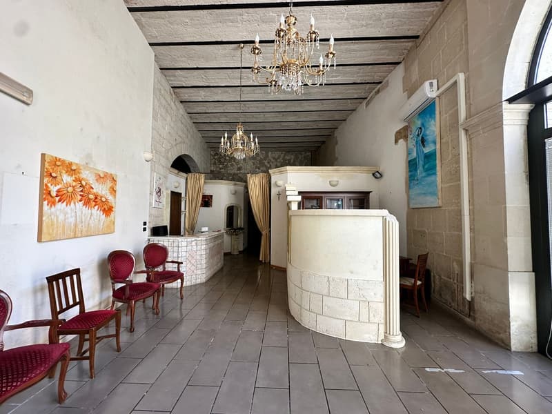 Elegant Independent Villa for Sale in Maglie (47)