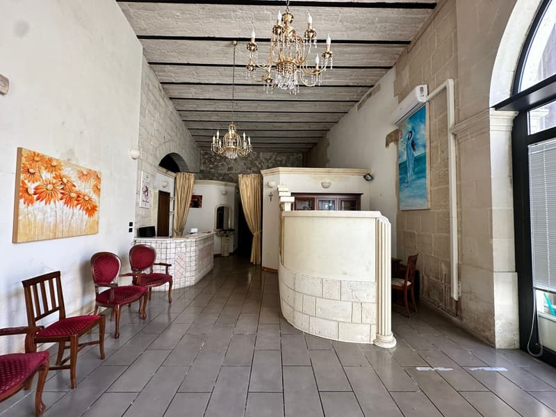 Elegant Independent Villa for Sale in Maglie (46)