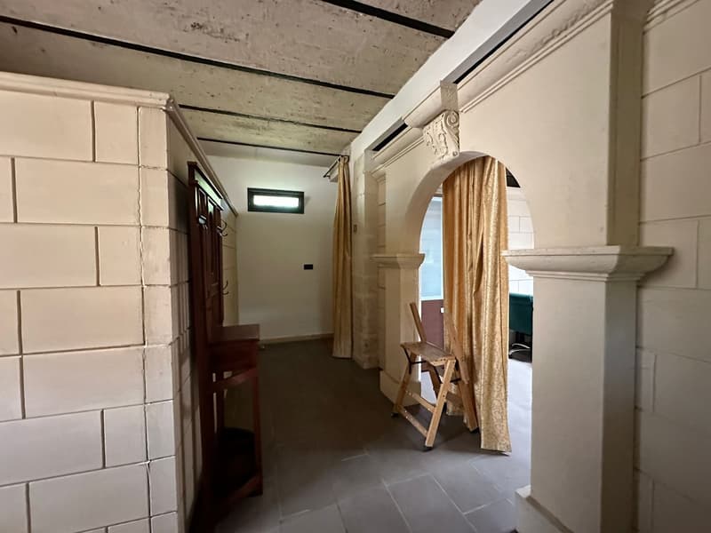 Elegant Independent Villa for Sale in Maglie (10)