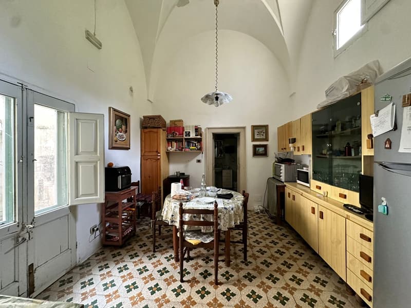 Fascinating Historic Villa for Sale in Maglie (15)