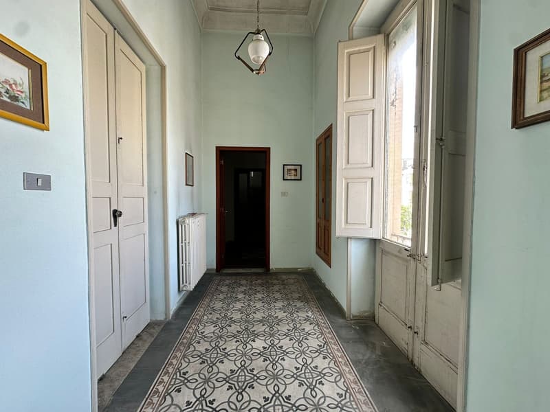 Fascinating Historic Villa for Sale in Maglie (48)