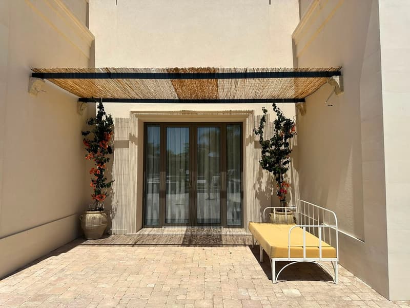 1525-VC - Scorrano - Villa Neu Bau mit Pool und Bezauberndem Garten (24)