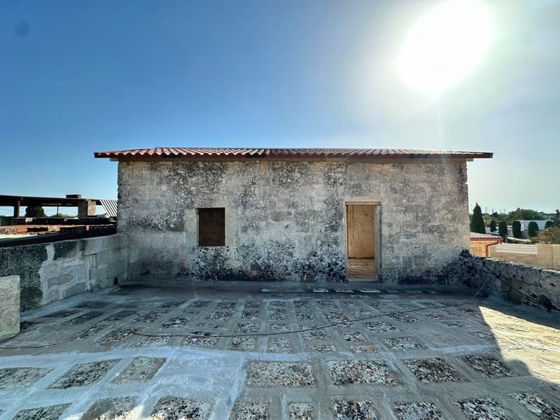Commercial Premise for Sale in Giuggianello – Ideal for Bar, Café or Restaurant (33)