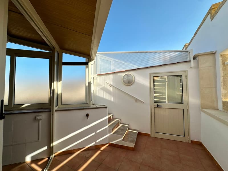 Commercial Premise for Sale in Giuggianello – Ideal for Bar, Café or Restaurant (51)
