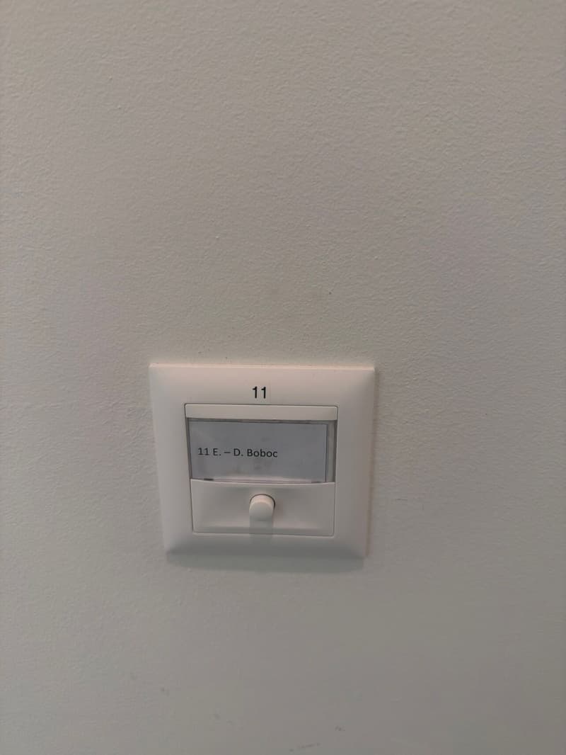 Prächtige 2,5-Zimmer-Wohnung im 3. Stock (6)