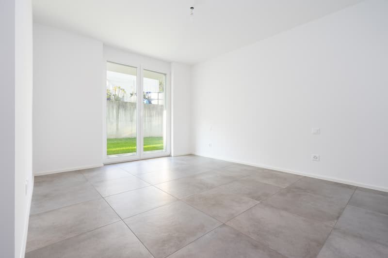 MODERNO 2.5 LOCALI CON GIARDINO - OGGETTO A REDDITO (4)