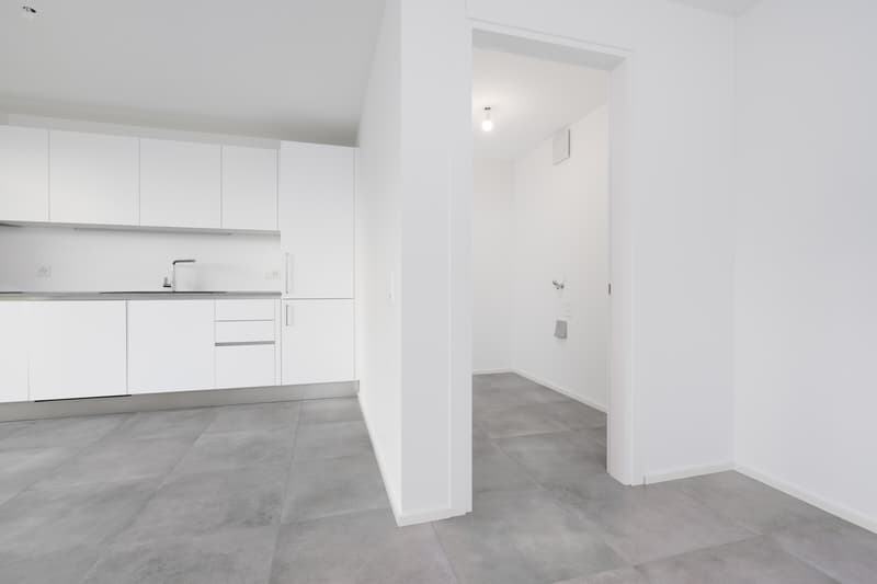 MODERNO 2.5 LOCALI CON GIARDINO - OGGETTO A REDDITO (3)