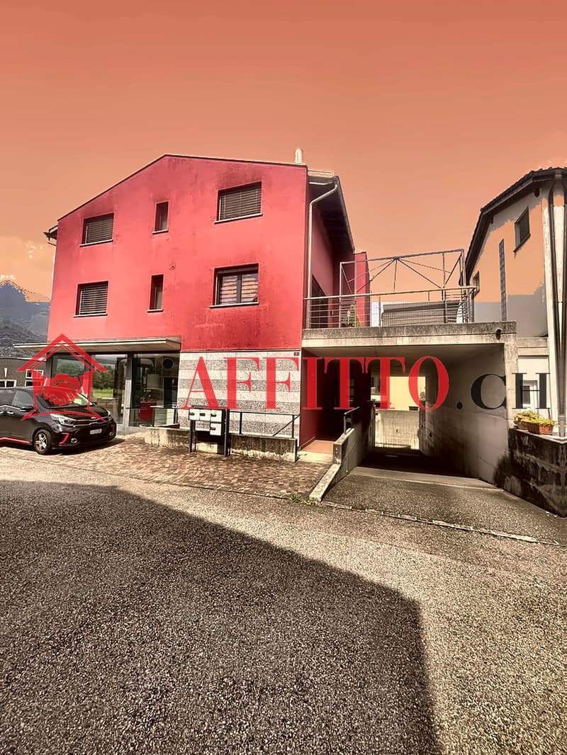 SPAZIO COMMERCIALE DI 150 M² A SANTâANTONINO (3)