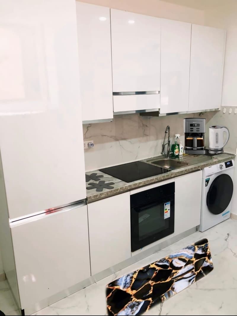 Modern 2.5-room apartment (8)