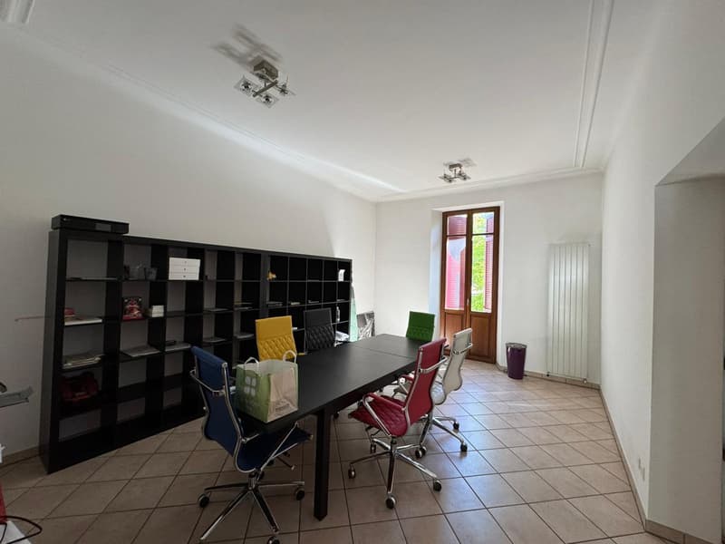 Villa im Liberty-Stil von hohem Wert (25)