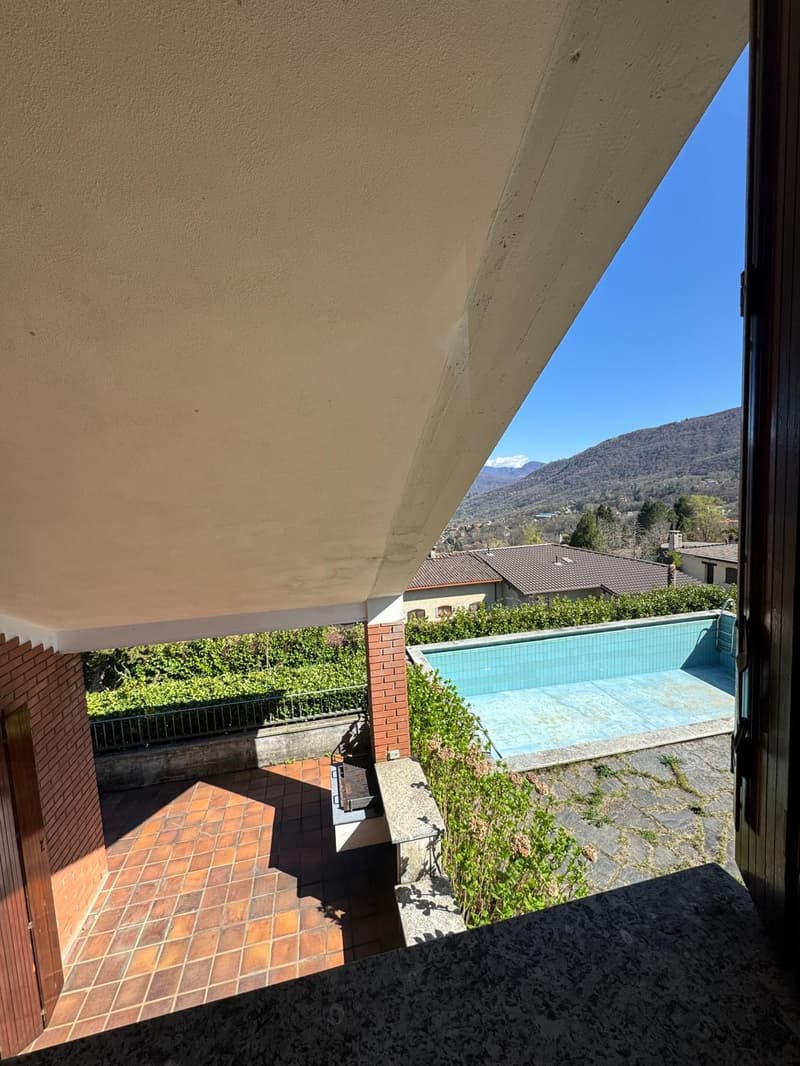 Villa merveilleuse avec vue (2)