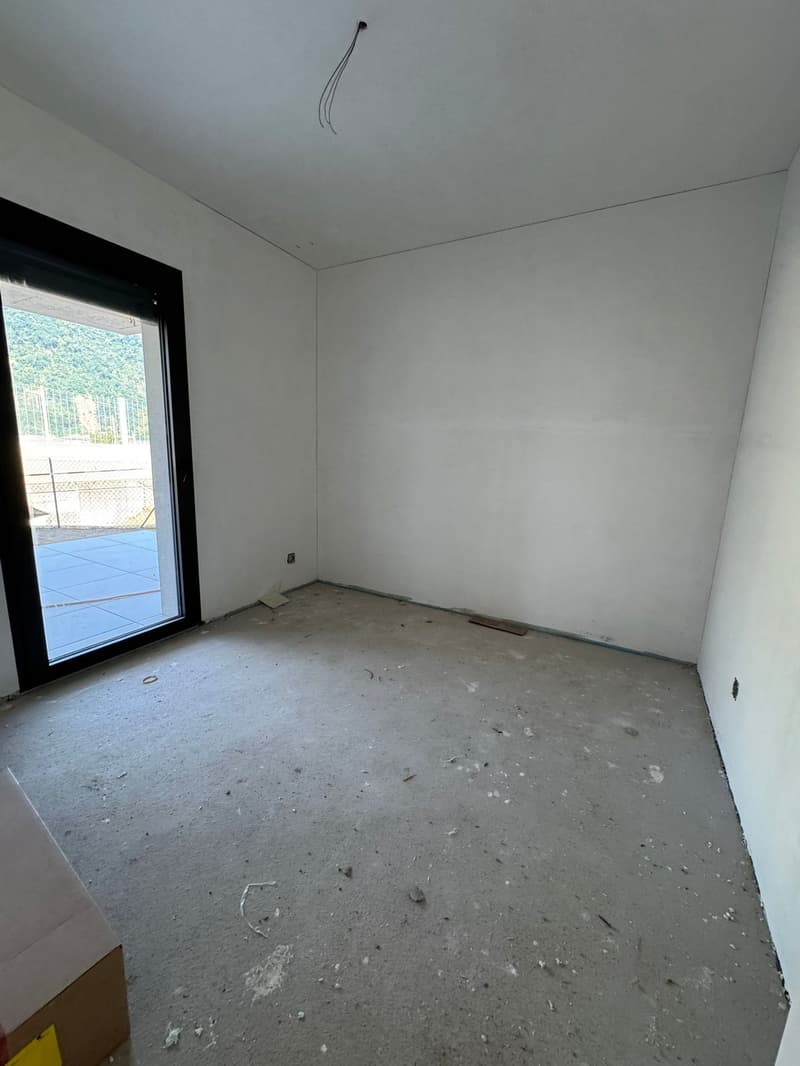 Appartement duplex élégant de 3.5 pièces à Melano (9)