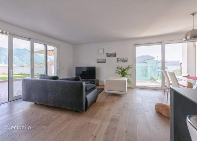 Attico di 4.5 locali in vendita a Massagno – Vista panoramica e comfort esclusivo (4)