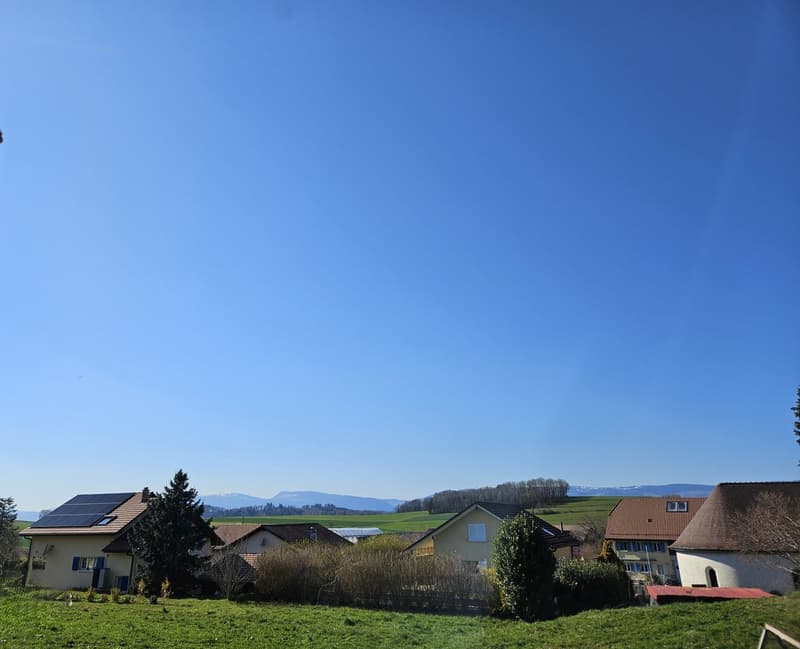 vue côté soleil couchant et Jura